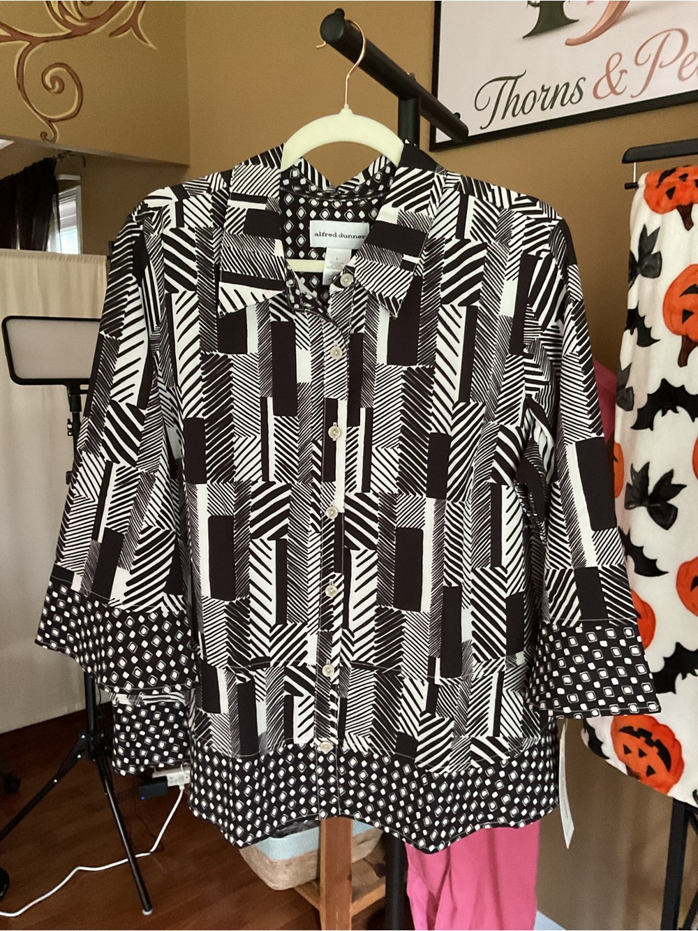 Alfred Dunner Black & White Geometric Button-Down Shirt